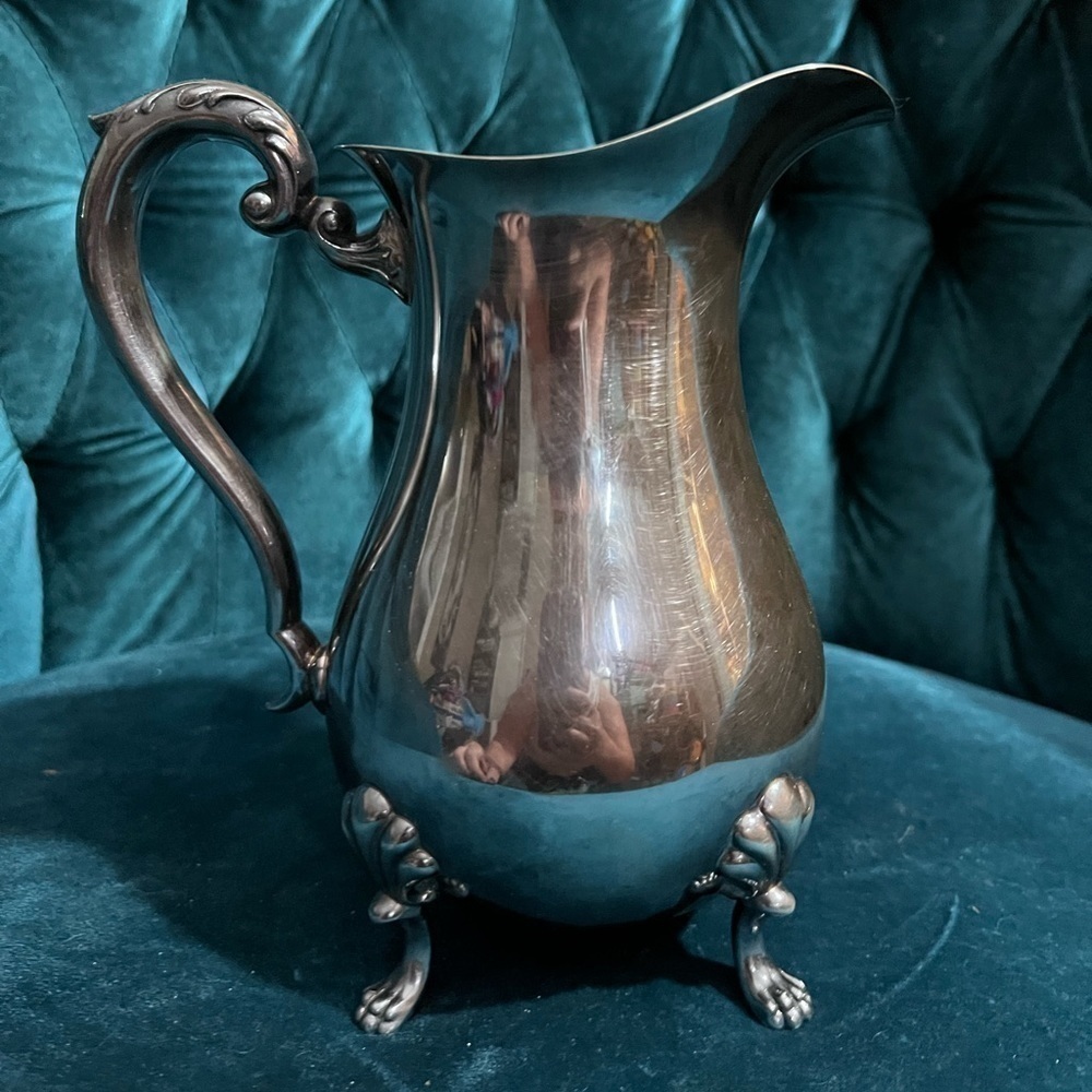 𝅺vintage Silver Plated Creamer w/ Feet by Crescent Silver Co.